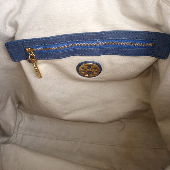 Tory Burch Blue Quilted Leather Tote Handbag - Picture 7 of 12